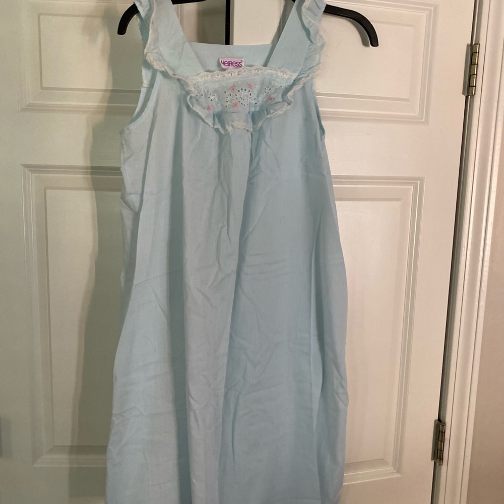 Vintage Heiress Nightgown with embroidered flowers